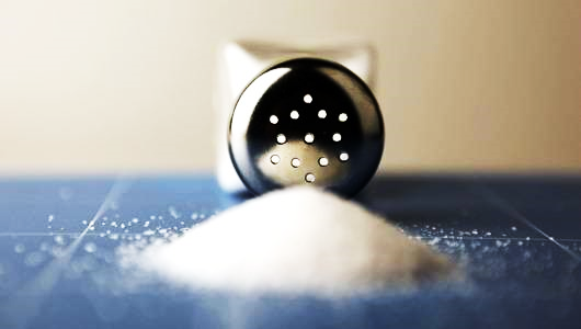 9 smart uses of salt as cleaner