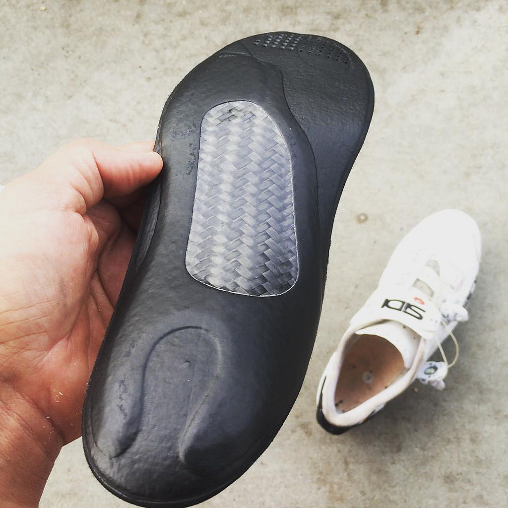 cleaning shoe insoles