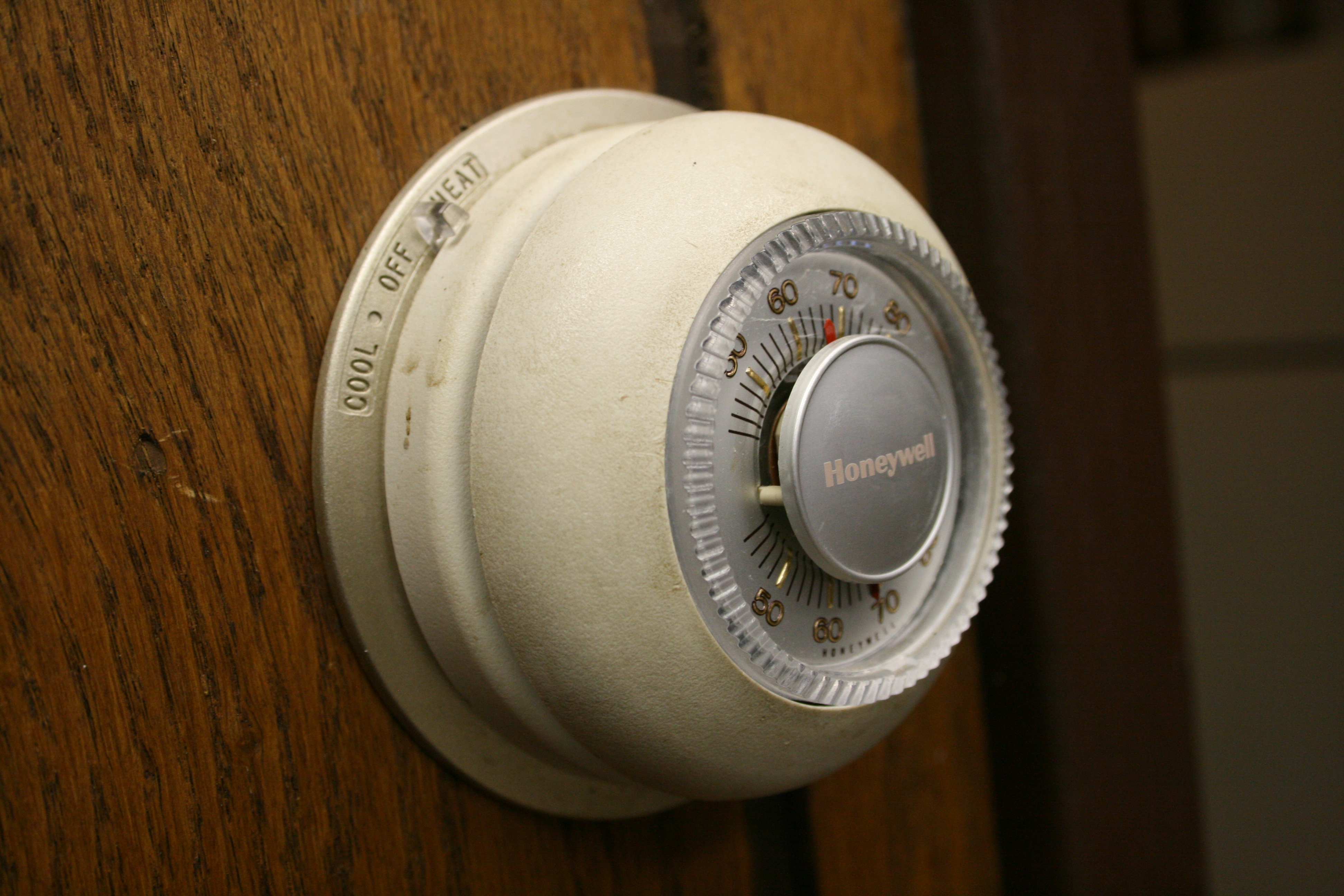 Controller of oil filled radiator