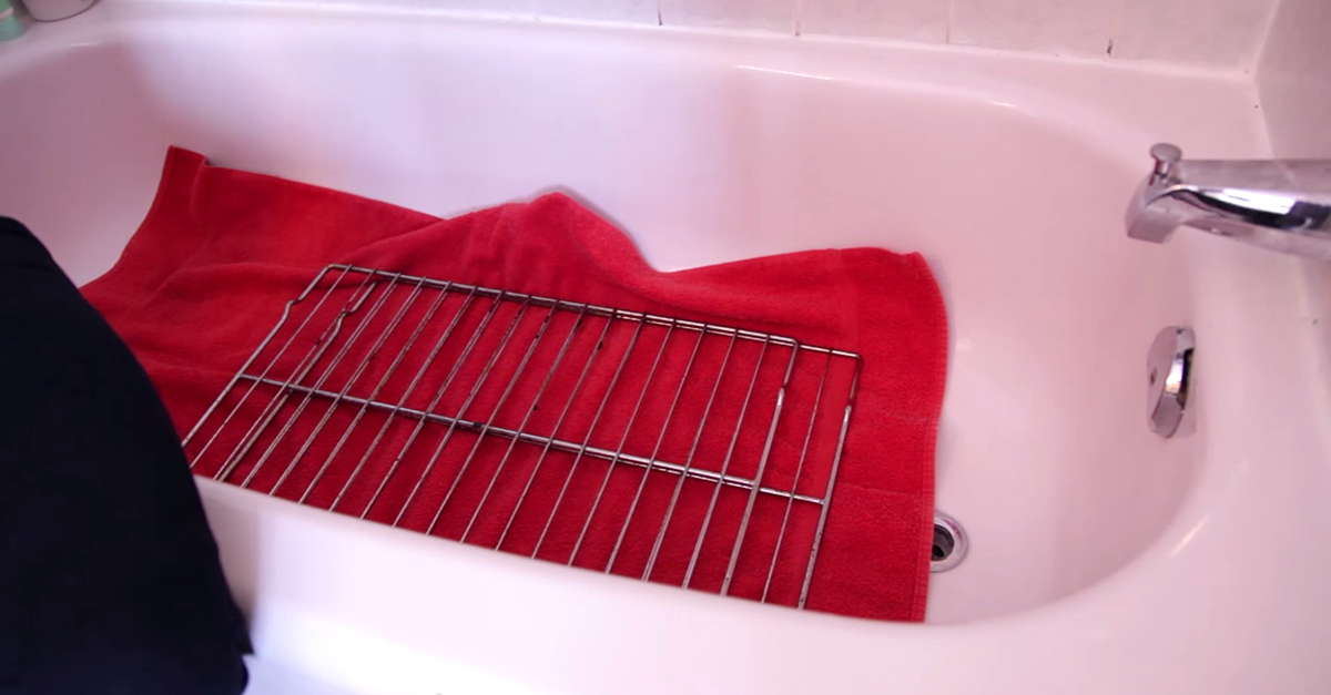 bathtub oven rack cleaning