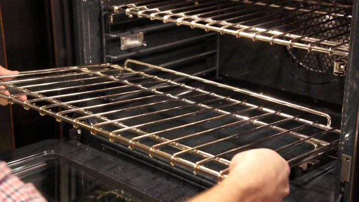 clean oven racks