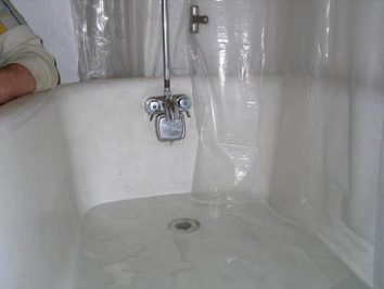 Common problems with bathtubs and how to fix them