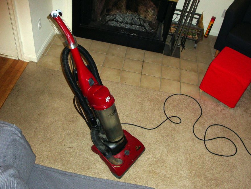 vacuum cleaner with extension cord