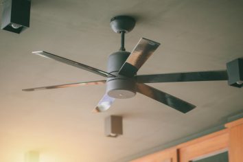 ceiling fan with 6 blades